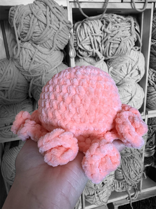 Crocheted octopus without eyes🐙